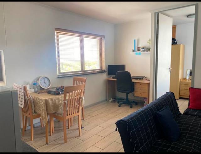 1 BEDROOM APARTMENT FOR SALE IN CLAREMONT